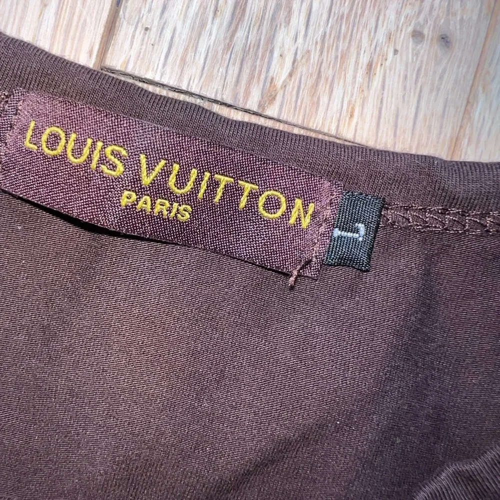 Women’s Louis Vuitton Tee Shirt Size L - Picture 3 of 6